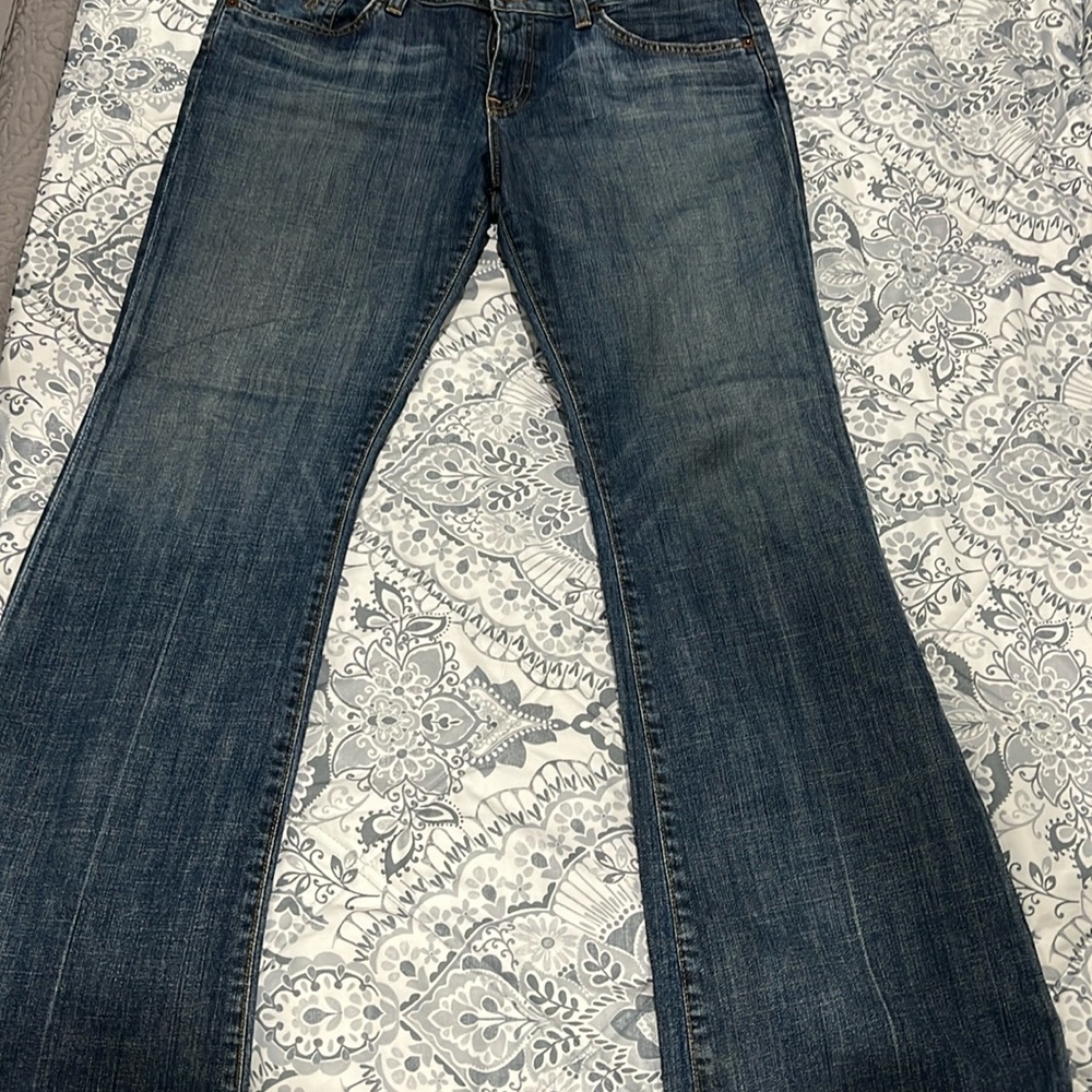 Very cute Sam and Libby low rise boot cut jeans